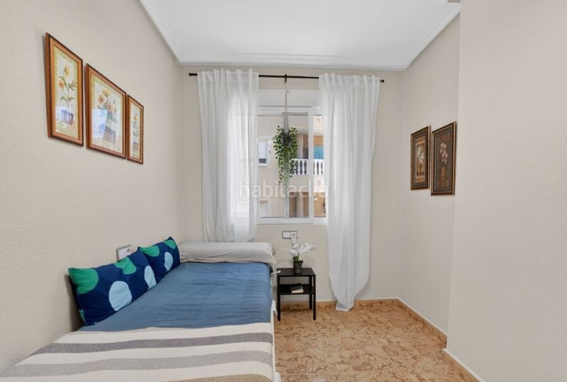 Foto 43ec44ef-f55d-4c81-b94f-370128925366. Apartament amb piscina a Antonio Machado Torrevieja