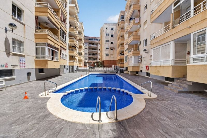 Foto 52ccb0bd-777d-415a-a32e-5490ac876cf1. Apartament amb piscina a Antonio Machado Torrevieja