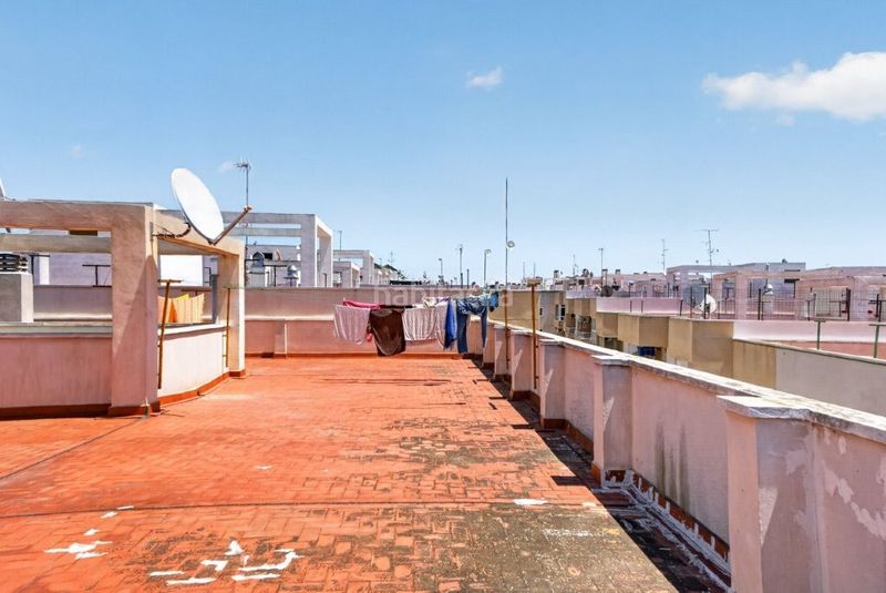 Foto 64f616da-cb30-4168-b58d-a42d6263eac2. Apartament amb piscina a Antonio Machado Torrevieja