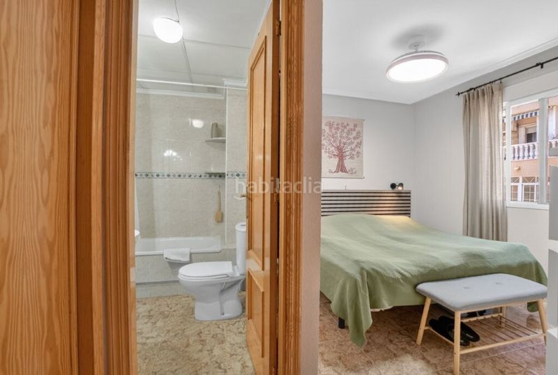 Foto 84882ac4-85d7-4327-a57d-8a881e7b1daa. Apartament amb piscina a Antonio Machado Torrevieja