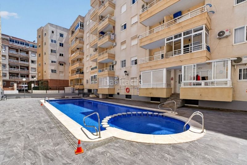 Foto 8e0eaa7a-65fa-45ce-9ada-8305f414ca07. Apartament amb piscina a Antonio Machado Torrevieja