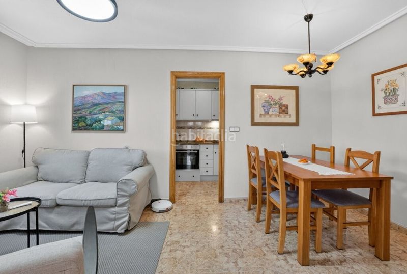 Foto 9b4de9f6-d5e2-4544-bdda-d1b8cb341f5b. Apartament amb piscina a Antonio Machado Torrevieja
