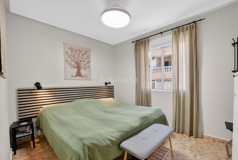 Foto d5d63d37-0793-4dcb-8bb2-276ea3d020b6. Apartament amb piscina a Antonio Machado Torrevieja