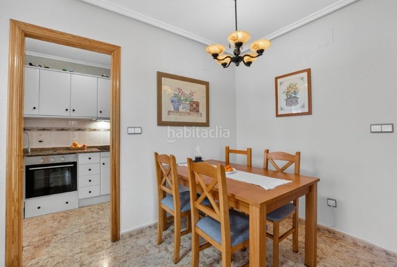 Foto e175d435-5d17-46e5-8981-312e236cbac9. Apartament amb piscina a Antonio Machado Torrevieja