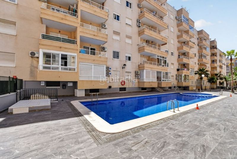 Foto e4d66048-8230-48eb-a9cc-72f053eabc99. Apartament amb piscina a Antonio Machado Torrevieja