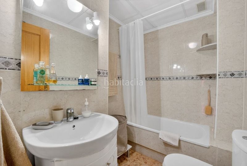Foto f66ccdf2-5125-4a7e-9b28-01fc8d5fe069. Apartament amb piscina a Antonio Machado Torrevieja