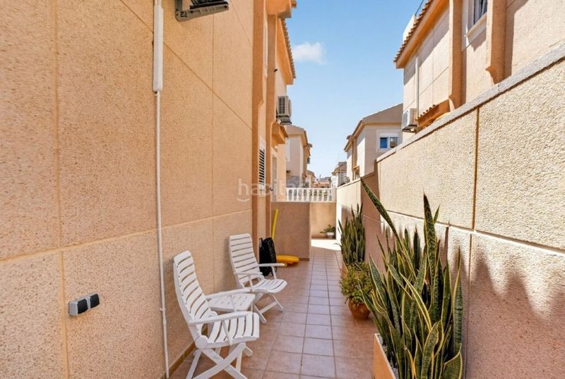 Foto 7da49233-8279-4331-87fe-304f58d90b15. Casa aparellada a Miramar - Torre del Moro Torrevieja