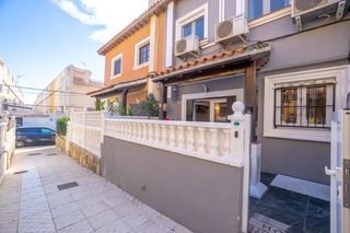 Casa adossada a Miramar - Torre del Moro. ...