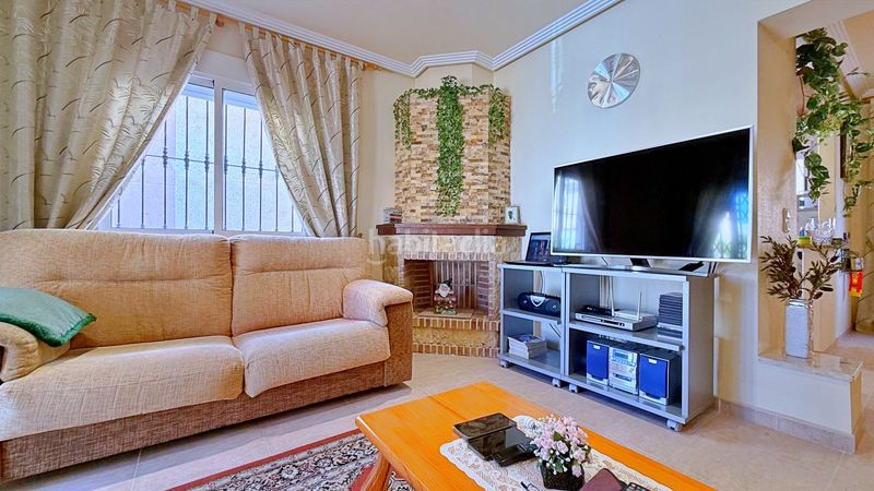 Foto 23b60ef3-49d9-497f-aa4f-cf917387e887. Chalet mit parking pool in Los Balcones y los Altos Orihuela