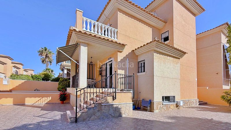 Foto 9c11d431-fdba-4837-a09d-adb3aceb88de. Chalet mit parking pool in Los Balcones y los Altos Orihuela