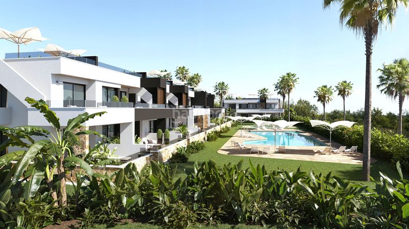 Foto 3ea48bd6-ad96-4768-bd5e-e8d42bcb477c. Planta baixa amb piscina a Lo Marabú Rojales