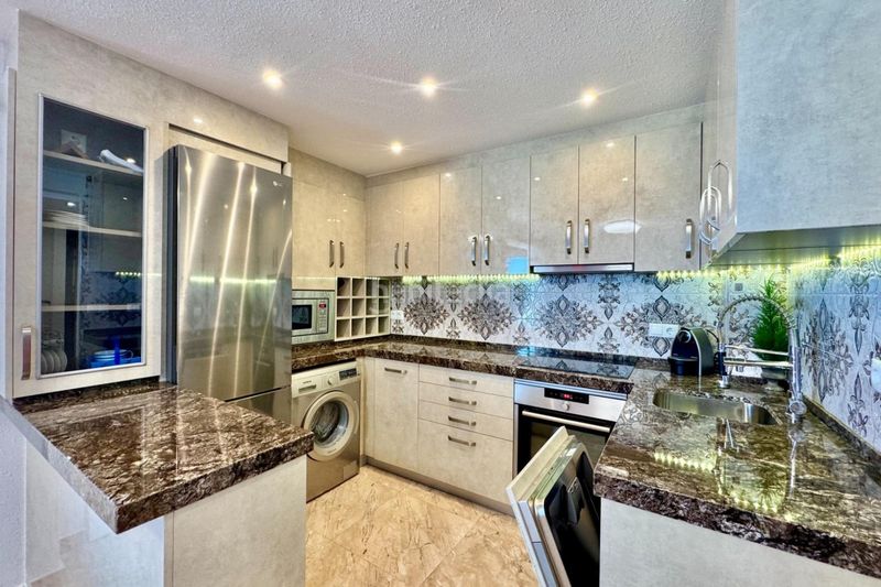 Foto 3ee8e351-2761-4525-8570-07ccb86989b7. Apartament amb piscina a Cañada del Molino Torrevieja
