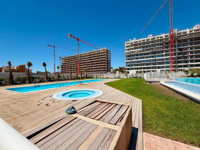 Foto 7d581f1e-b13c-4715-b725-49da6321e35f. Apartament amb aparcament piscina a Punta Prima Torrevieja