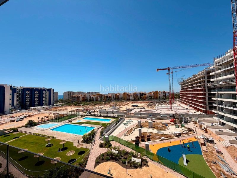 Foto d8cb89e7-a987-4284-9dc9-ff15fc8077d5. Apartament amb aparcament piscina a Punta Prima Torrevieja