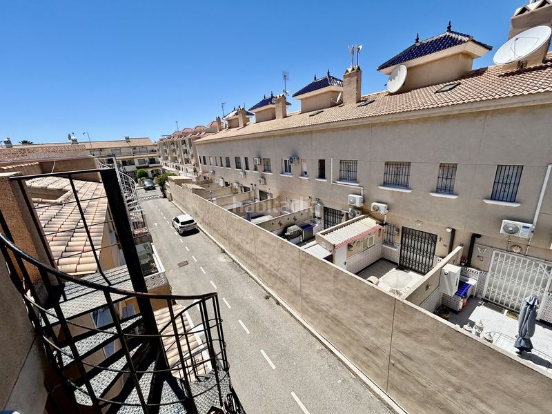 Foto bb8ac9c6-aacd-4bf8-95f3-b9f7864987c8. Àtic amb piscina a La Zenia Orihuela