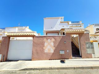 Casa aparellada a Los Balcones-Los Altos. ...