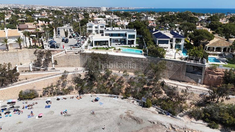 Foto 07e1f026-1227-4989-9c2c-b1cae2138bf7. Chalet ... en Cabo Roig Orihuela