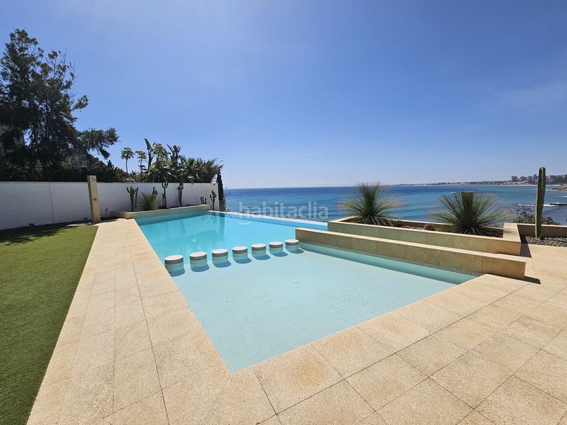 Foto 409b330e-5368-4544-b598-1e21858e9bbd. Chalet ... en Cabo Roig Orihuela