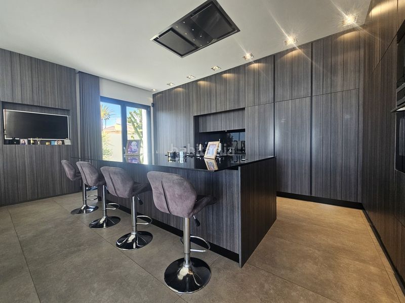 Foto fedd81dd-a728-4a0f-98ef-bdf00e354d5d. Chalet ... en Cabo Roig Orihuela