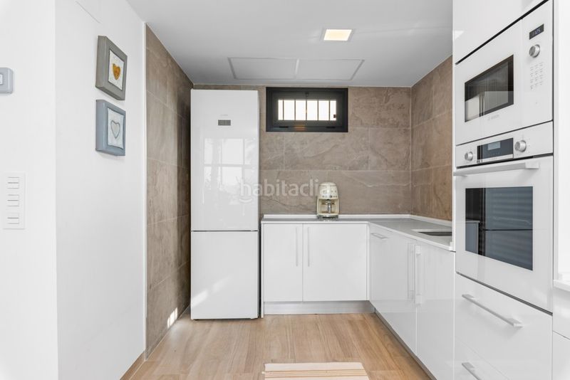 Foto 043125ea-80e1-4e30-a05a-cea349793074. Chalet ... en Cabo Roig Orihuela