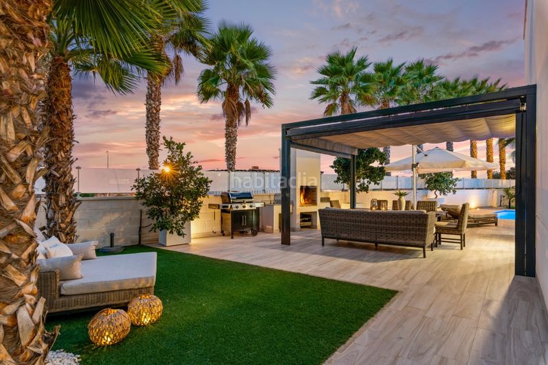 Foto 04680c9f-0187-4cab-9cf8-f36d8bea1dc1. Chalet ... en Cabo Roig Orihuela