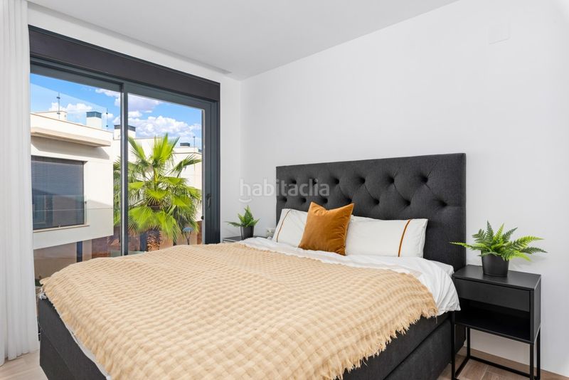 Foto 57cb96ba-8b9c-48d1-859a-3db503a9e468. Chalet ... en Cabo Roig Orihuela