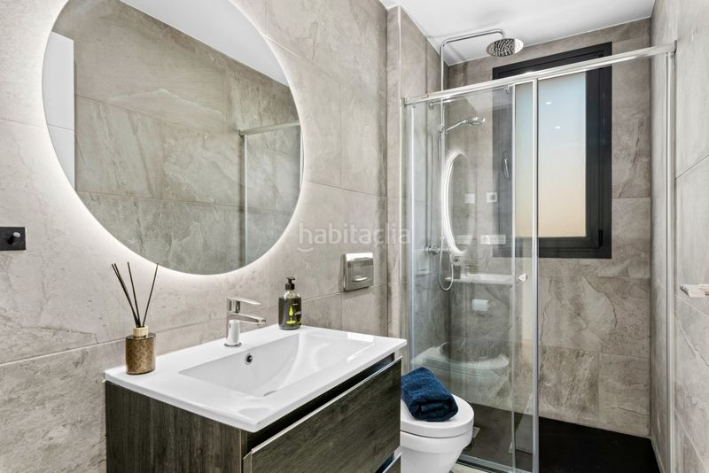 Foto b3fd5b00-4c2a-4166-bd22-f619a2ee050d. Chalet ... en Cabo Roig Orihuela