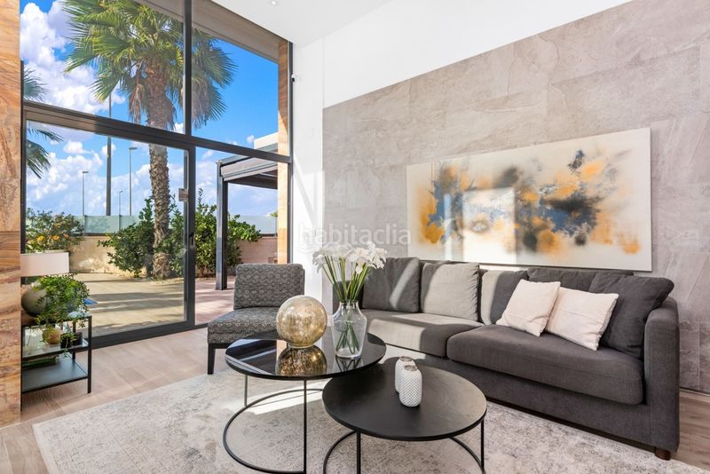 Foto bfb4a645-6474-48b7-ba8c-75dbac75a07c. Chalet ... en Cabo Roig Orihuela