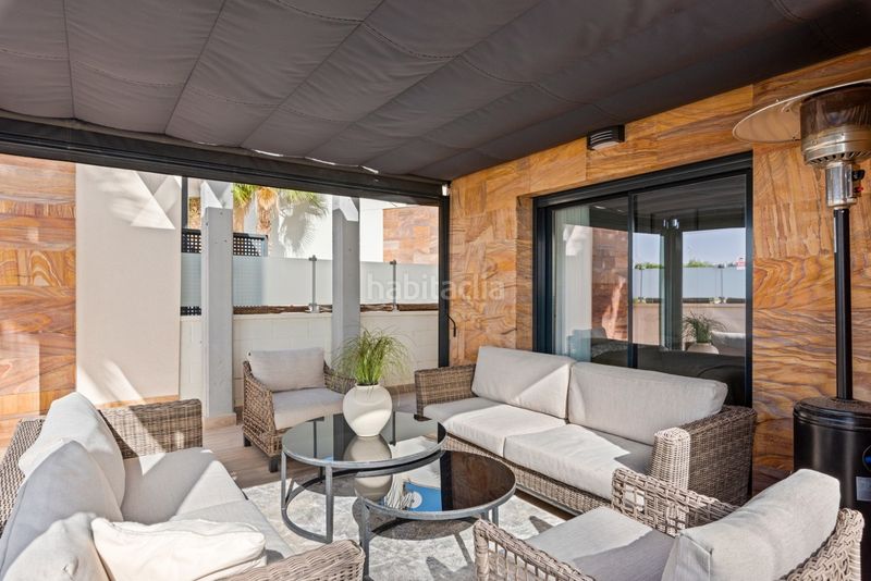 Foto c77514c2-bcdf-4e3a-8733-993de2915a09. Chalet ... en Cabo Roig Orihuela
