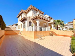 Casa aparellada a Lomas de Cabo Roig - Los Dolses. ...