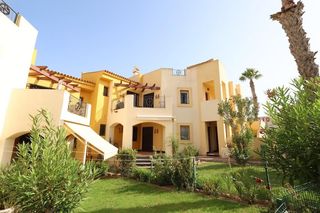 Ático en Los Balcones-Los Altos. Punta prima bungalow en planta alta.. bull  aproximadamente 70 m