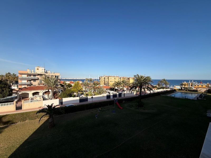 Foto bc1af76f-f15a-4979-a416-9977da413245. Apartament amb piscina a Punta Prima Torrevieja