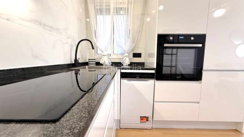 Foto 9a9e1768-eefa-49e9-9603-f8fac04a5af6. Apartament a Puerto Deportivo Torrevieja
