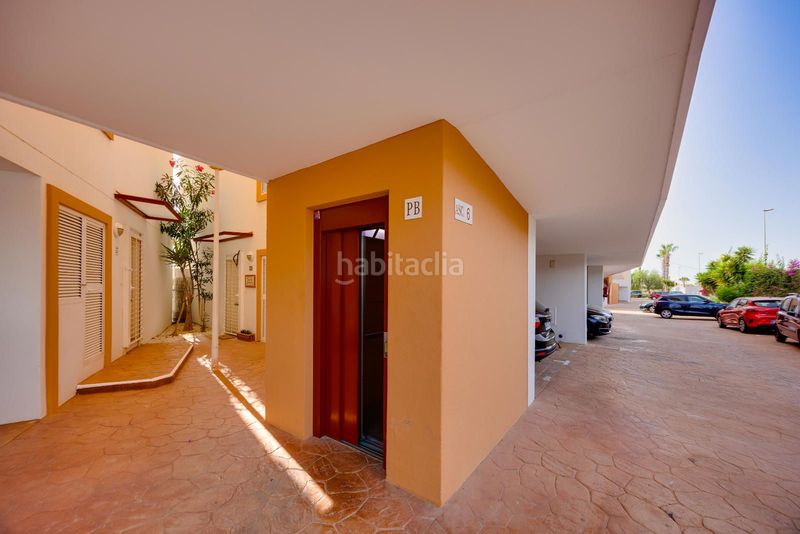 Foto 85ab234c-2cbc-4c2a-8b86-3ea92138cca8. Apartament amb piscina a Zeniamar - Horizonte - La Campana Orihuela