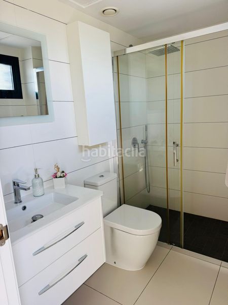 Foto 4f889737-d959-4884-a4f3-90cecdc041ef. Casa adossada amb piscina a Lomas de Cabo Roig - Los Dolses Orihuela