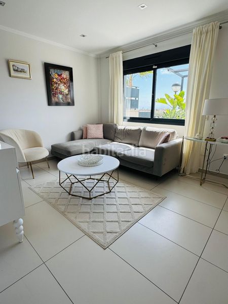Foto 5f7e93b3-8d9c-4bd1-b735-ee110ebb9fb9. Casa adossada amb piscina a Lomas de Cabo Roig - Los Dolses Orihuela