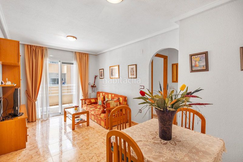 Foto 87f88a50-6bc2-490b-8c96-3c852425dc4d. Apartament amb piscina a Antonio Machado Torrevieja