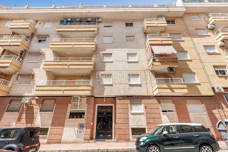 Foto 8a452fd5-a7bc-49ea-ba28-dc1c58a29d74. Apartament amb piscina a Antonio Machado Torrevieja