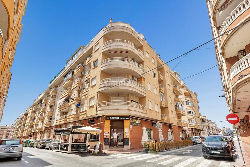 Foto 92d9feee-3990-40dd-834f-33778914b4eb. Apartament amb piscina a Antonio Machado Torrevieja
