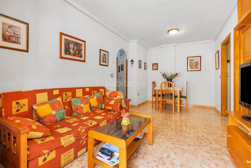 Foto 95c66070-0c21-41e8-bfc5-919d0e3a2a9d. Apartament amb piscina a Antonio Machado Torrevieja