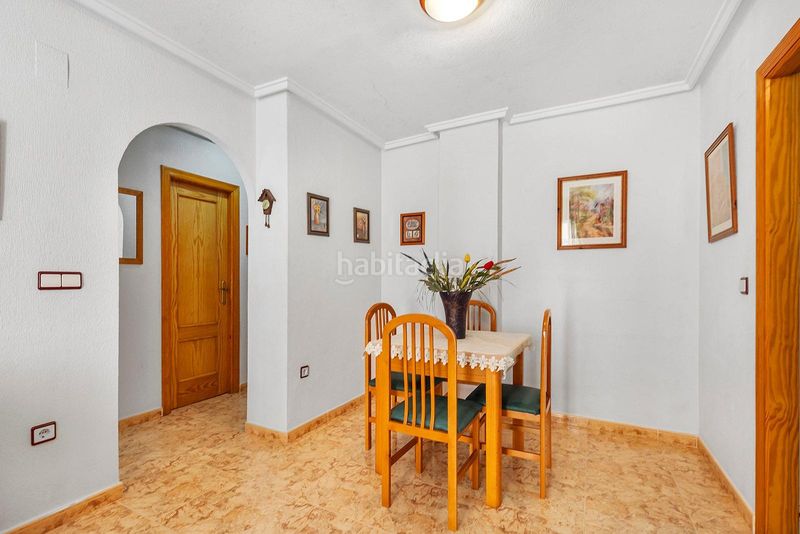 Foto ad30b3c3-1ac5-4aa3-899b-c74bc2f4425d. Apartament amb piscina a Antonio Machado Torrevieja