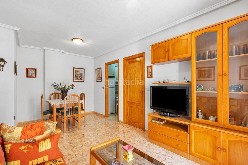 Foto b8dd575d-3953-4901-9264-bb4ceb2e7636. Apartament amb piscina a Antonio Machado Torrevieja