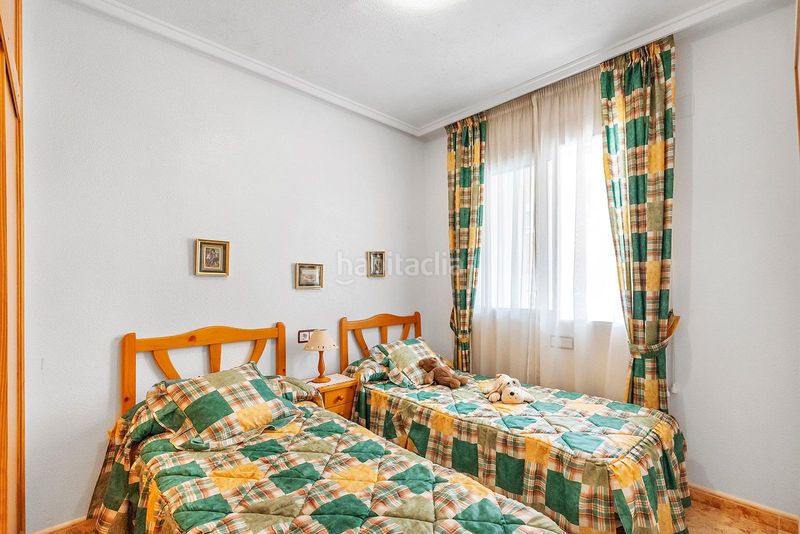 Foto c0b88f44-3309-4403-acbe-33441852b38a. Apartament amb piscina a Antonio Machado Torrevieja