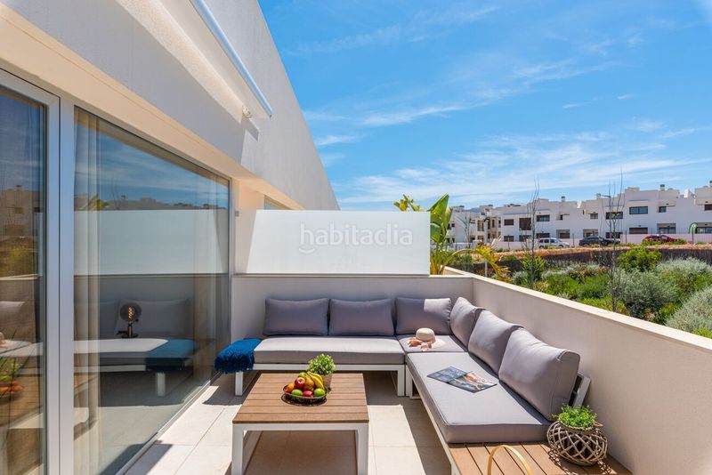 Foto c7f9d376-59ef-4cf3-b28d-4997b56ab6e3. Àtic amb aparcament piscina a Los Balcones-Los Altos Torrevieja