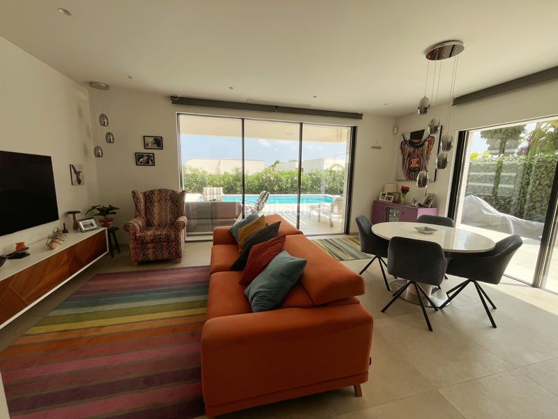 Foto 034b4d40-9eb5-4a3b-8292-f5ba356ccb19. Chalet ... en Montesinos (Los)
