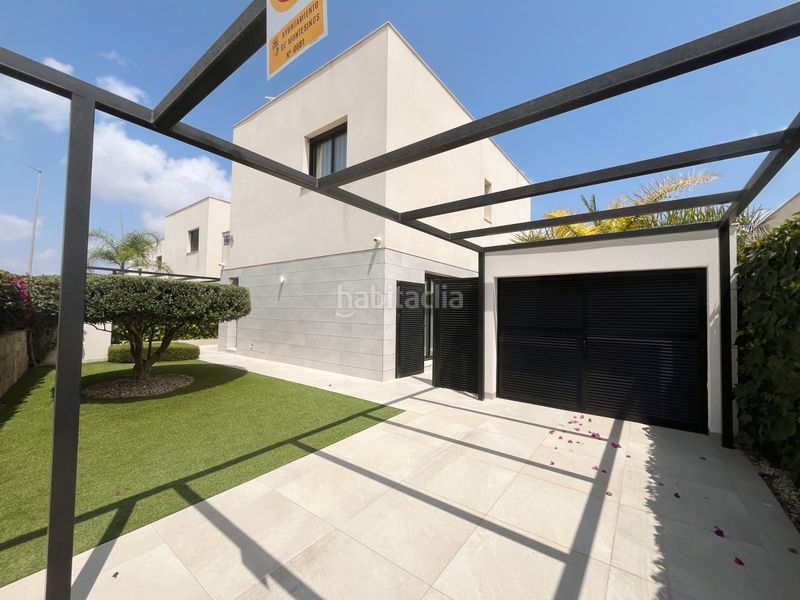 Foto c38ae36c-d082-499c-94dd-d1e032da36e4. Chalet ... en Montesinos (Los)