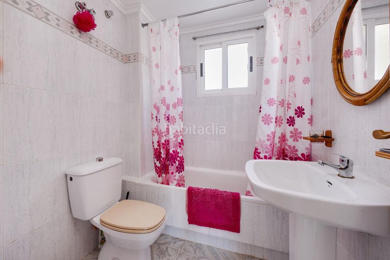Foto 6461df40-9346-4971-ac62-4eda87eb70b8. Apartament amb piscina a Miramar - Torre del Moro Torrevieja
