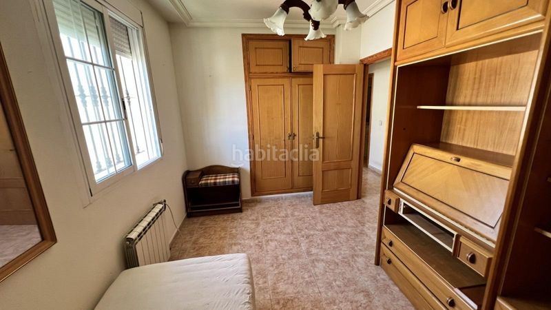 Foto 27151428-a29a-4492-9755-46c56fa1b4a4. Casa aparellada amb aparcament piscina a Aguas Nuevas Torrevieja