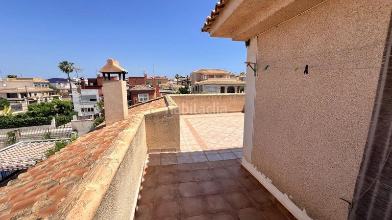 Foto 34ad067e-65a2-43b9-a272-4835928b1bc4. Casa aparellada amb aparcament piscina a Aguas Nuevas Torrevieja