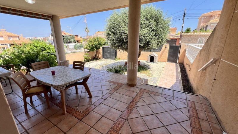 Foto b13011bd-597d-40d2-9a62-f123b2f0b5af. Casa aparellada amb aparcament piscina a Aguas Nuevas Torrevieja